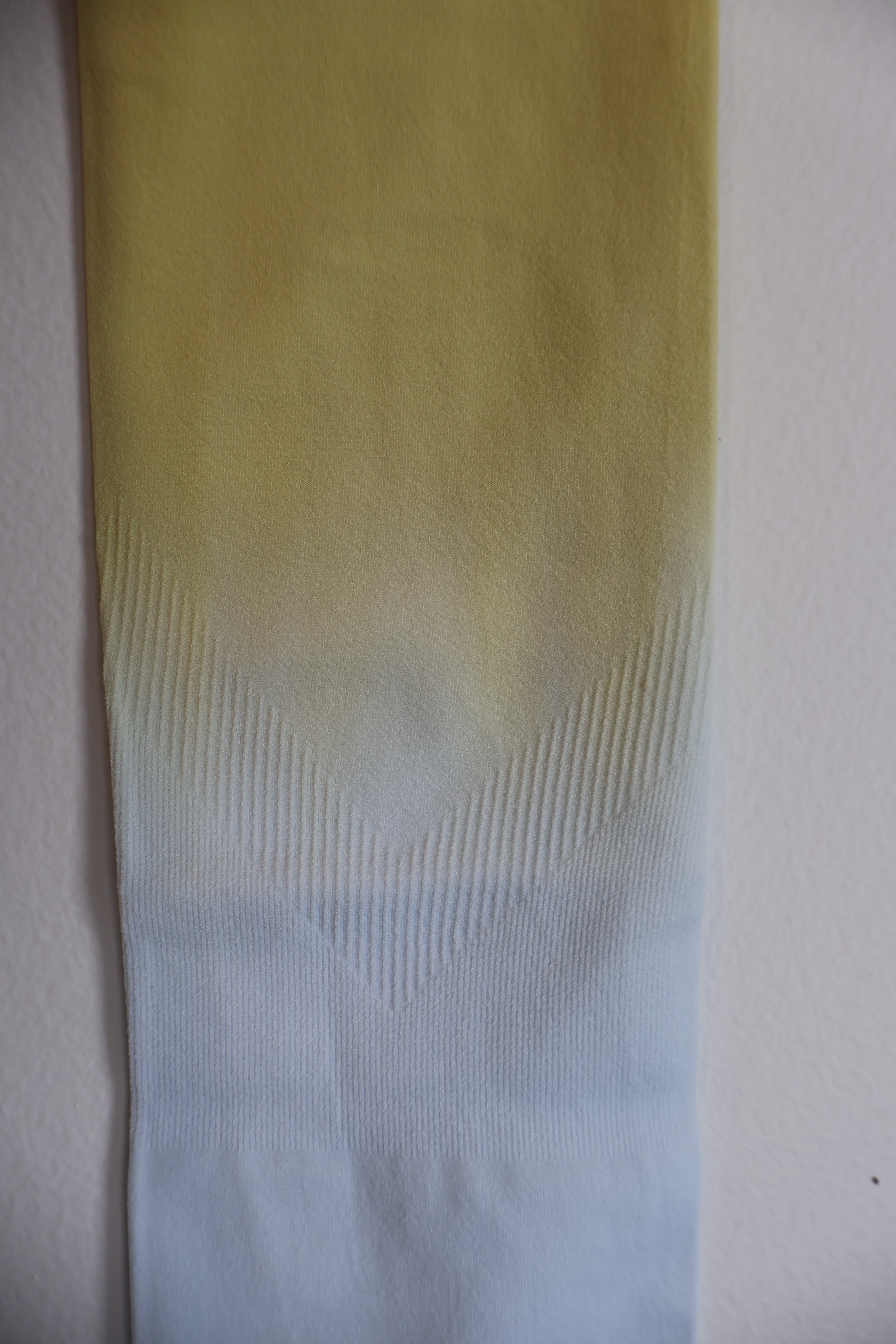 Sun Protection - Seamless Glove - Lemon Meringue