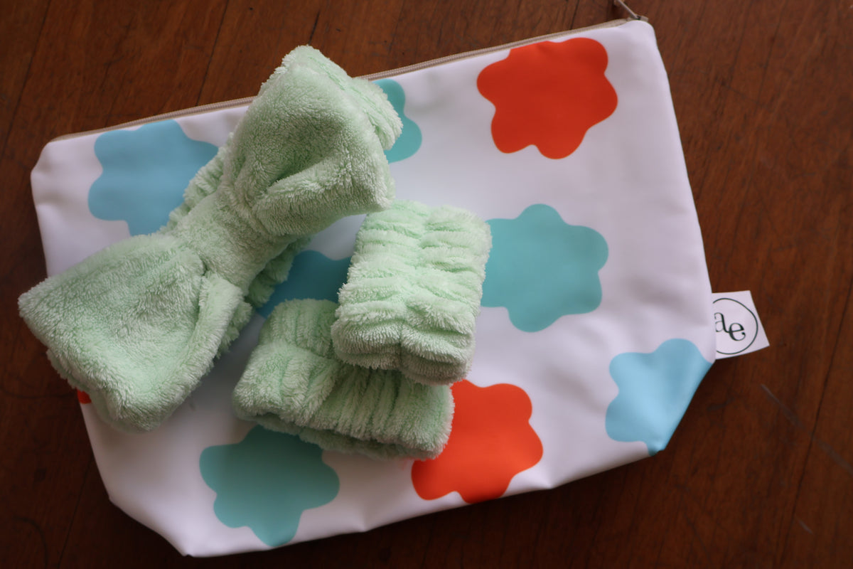 BU Unique Teen Toiletries Bag Set